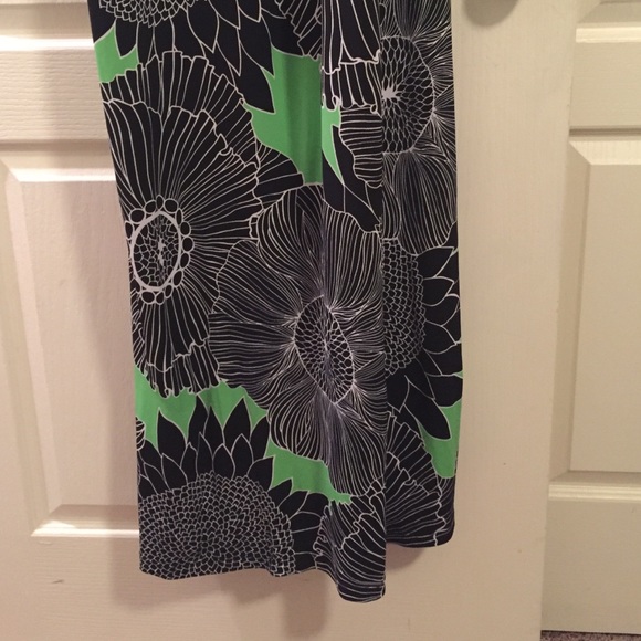 Dress for Spring - Picture 4 of 4