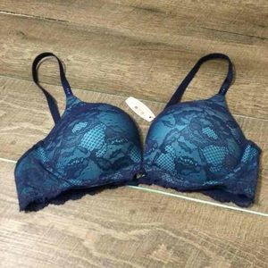 NWT! Victoria's Secret push-up bra