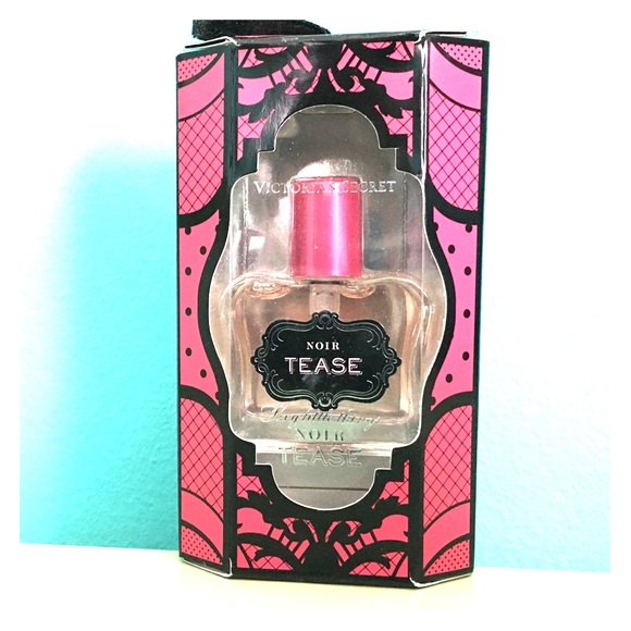 Victoria's Secret Noir Tease Perfume