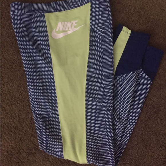 Nike leggings