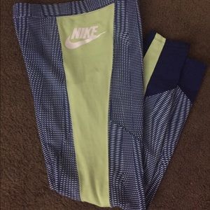 Nike leggings