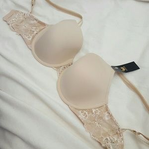 NWT Nude Wacoal Bra