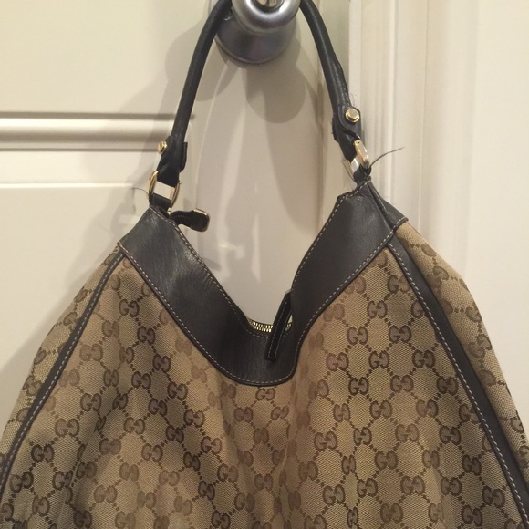 SOLD---Authentic Gucci bag - no dustbag - Picture 2 of 4