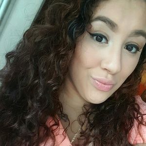 Meet your Posher, Veronica