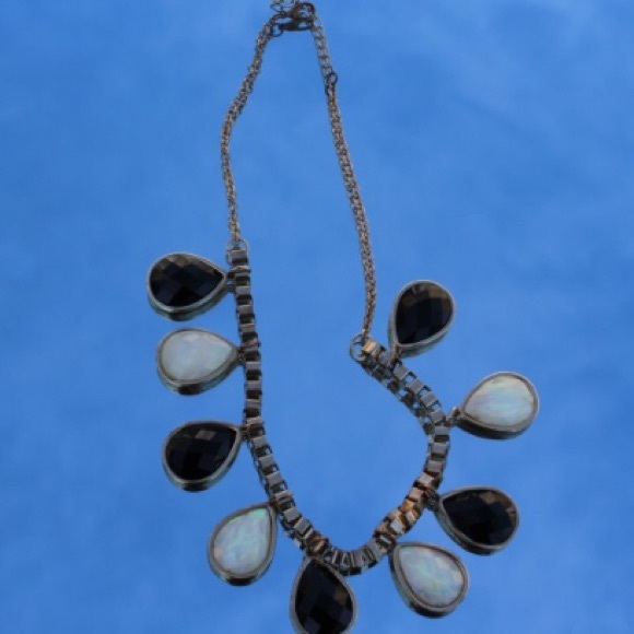 🎀🎀HOST PICK🎉Bundle of three gorgeous necklaces - Picture 2 of 4