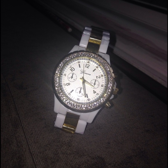 NEW White & gold watch. SALE
