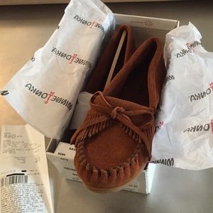 Minnetonka Kitty Suede Moccasin in Brown