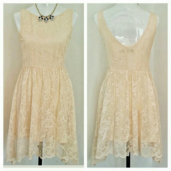 Zara Delicate Lace Dress - Picture 1 of 4
