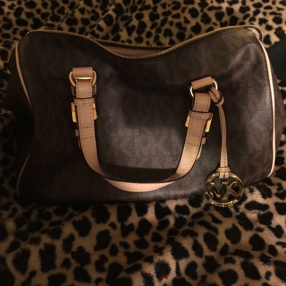 100% authentic Michael Kors purse