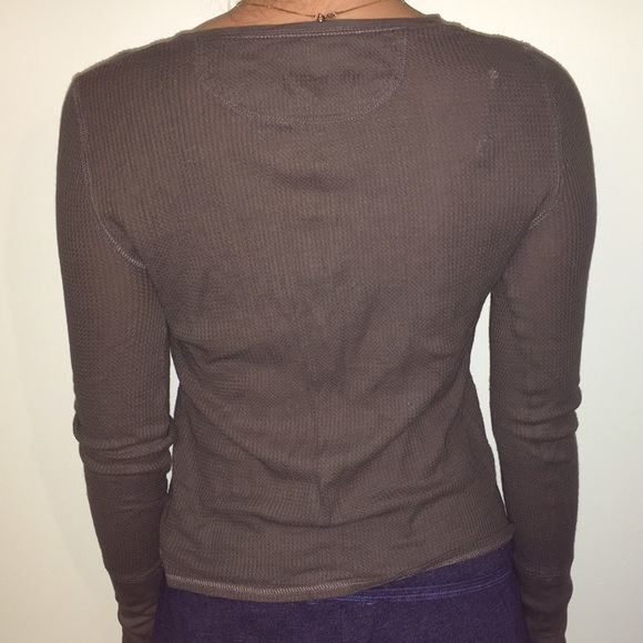 grey converse long sleeve shirt - Picture 2 of 3