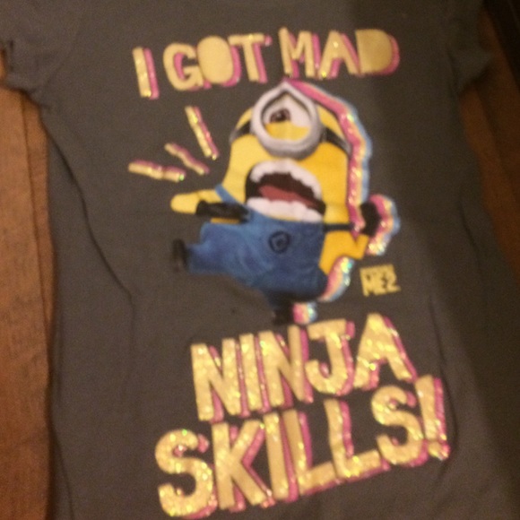 Despicable Me Top - Picture 2 of 4