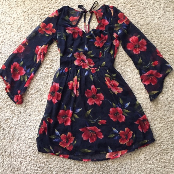 **** SOLD **** Hollister Dress