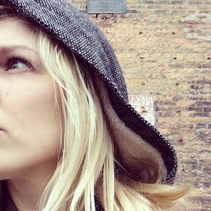 Meet Your Posher, Amanda.