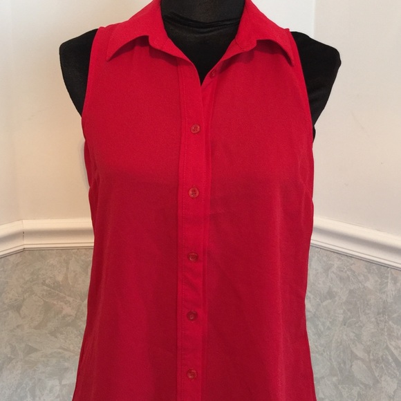 Sleeveless Button Up - Picture 3 of 3