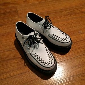 White T.U.K creepers