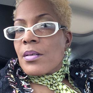 Meet your Posher, Sheila