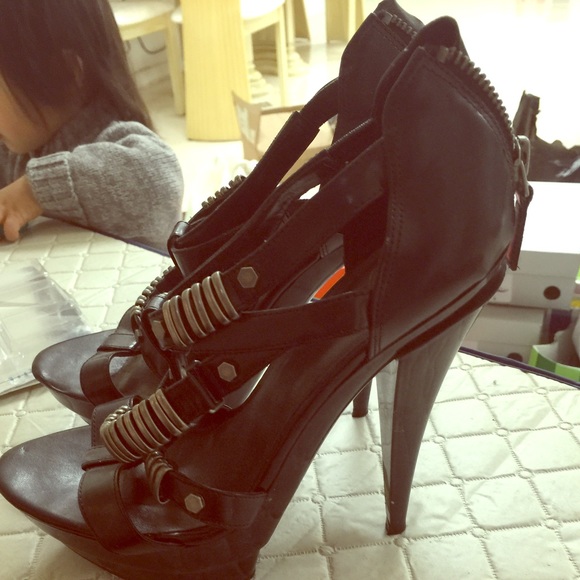 Very sexy black heels