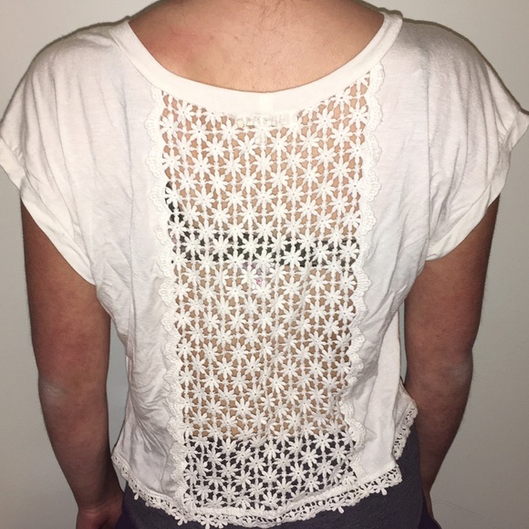 white flower shirt with see through back - Picture 2 of 3