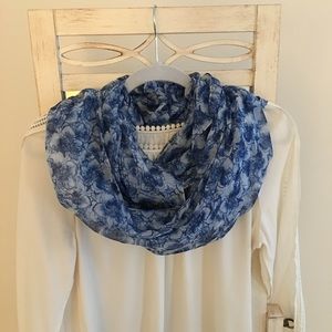 LOFT Scarf
