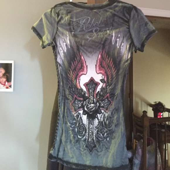 Shirt - Picture 2 of 2