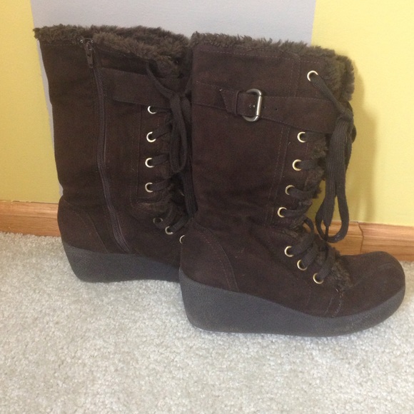 Boots - Picture 2 of 4
