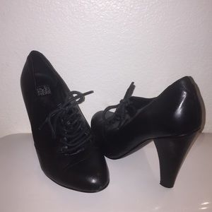 Made by Elves Oxford Heels