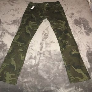 Army print pants