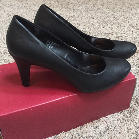 Black heels