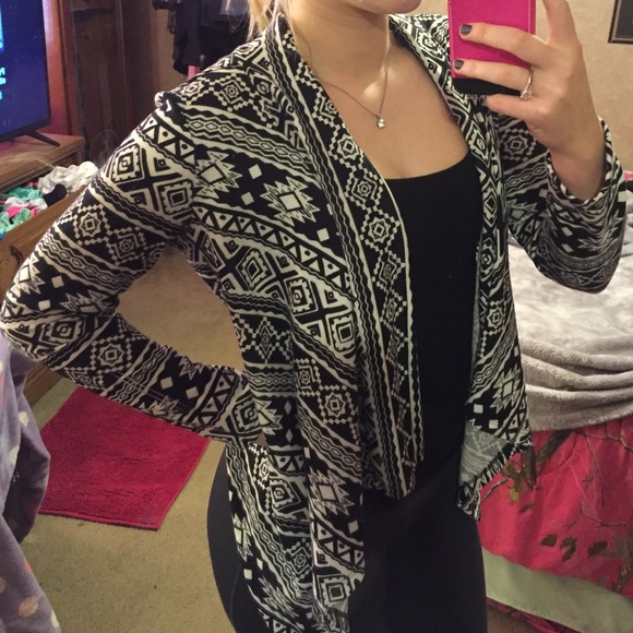cardigan - Picture 3 of 3