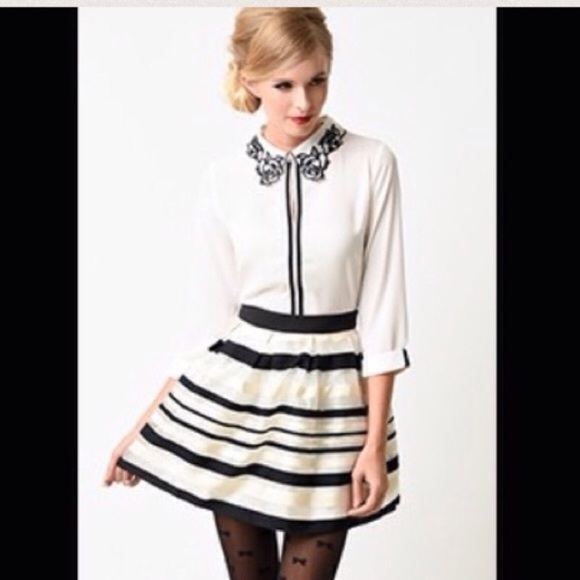Blush Dresses & Skirts - 🔴SALE🔴Blush skirt