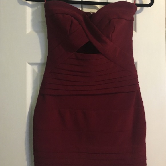 Red bodycon dress