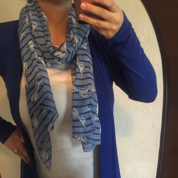 Ann Taylor Blue & White Bow Scarf - Picture 2 of 2