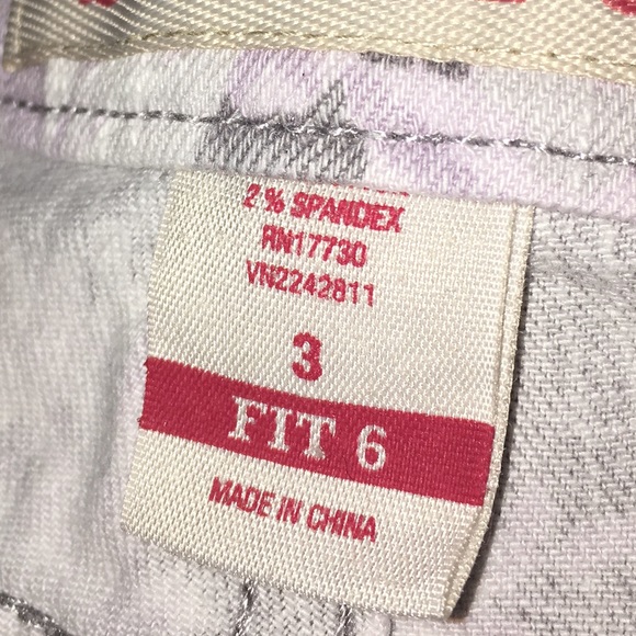 purple and grey flowers shorts - Picture 3 of 3