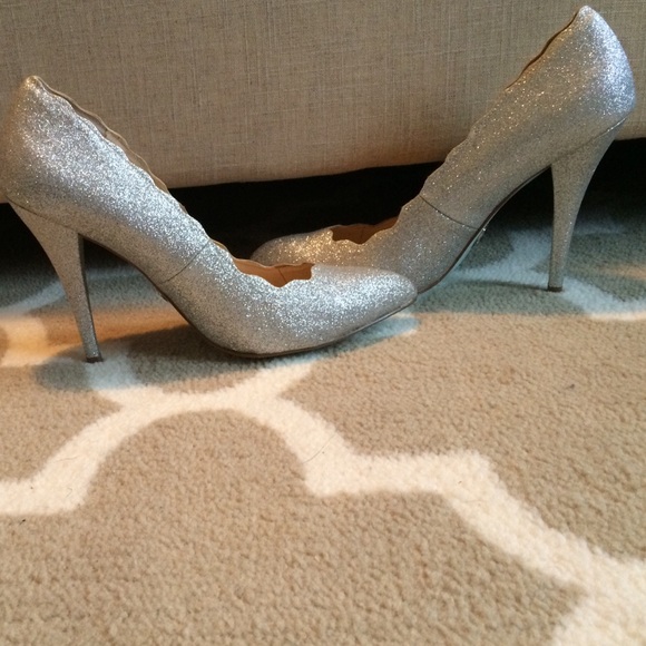 Betsy Johnson sparkle heels - Picture 4 of 4