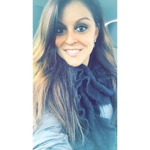 Meet your Posher, Kayla