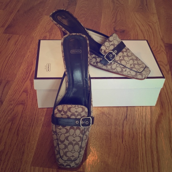 COACH Slip on kitten heels