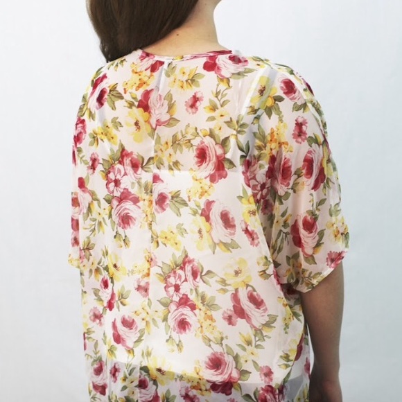 Sheer Floral Kimono - Picture 3 of 4