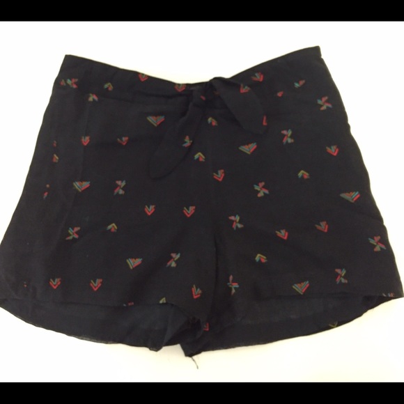 High waisted shorts VERY FASHIONABLE super cute