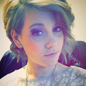 Meet your Posher, Kelsi