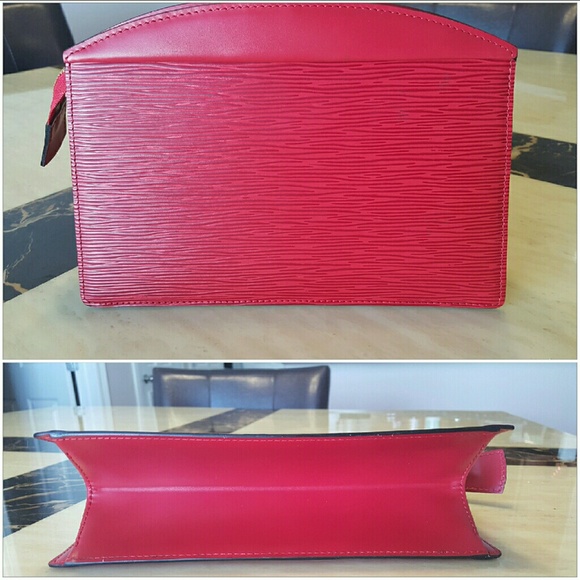 SOLD AUTH LOUIS VUITTON RED EPI CLUTCH - Picture 3 of 4
