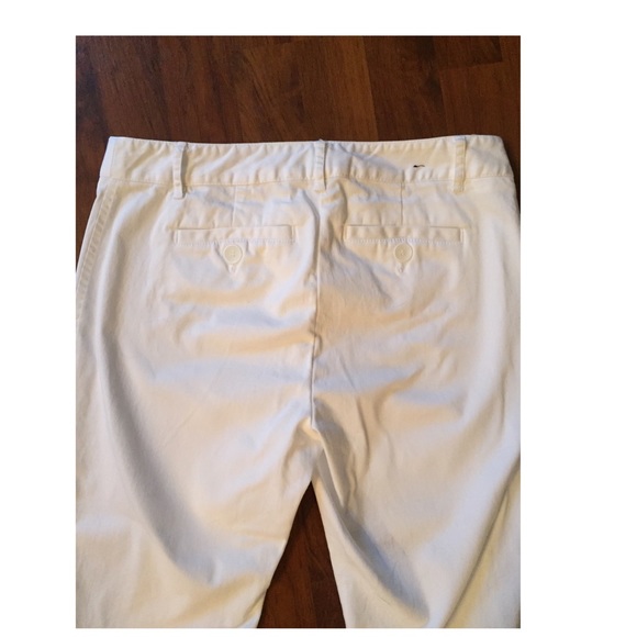 White Capri Pants - Picture 4 of 4
