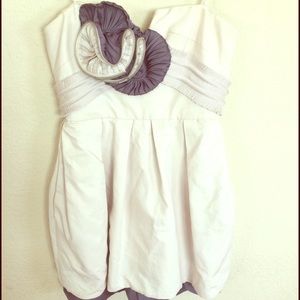 Bcbgmax runway dress size 2-ivory