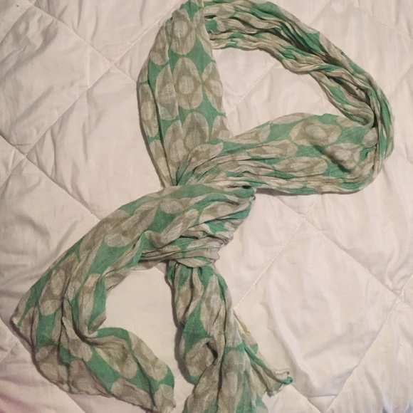 Ladies scarf