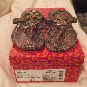 Tory Burch flip flop. Miller 2- snake print