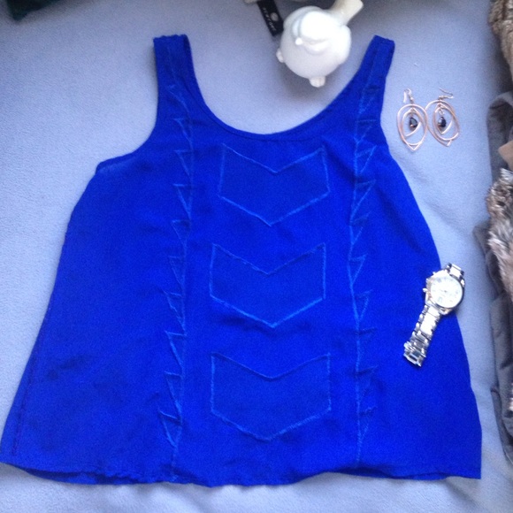 Blue flowy tank top