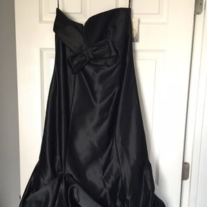 Black strapless dress