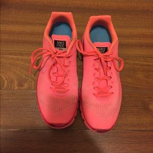 Color pink NIKE FREE 3.0 in size 6 for Women