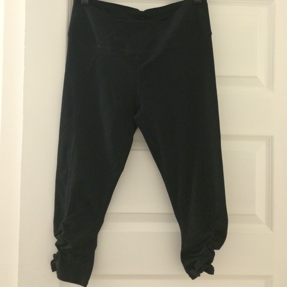 Fabletics Workout Capris