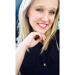 Meet your Posher, Sarah kate