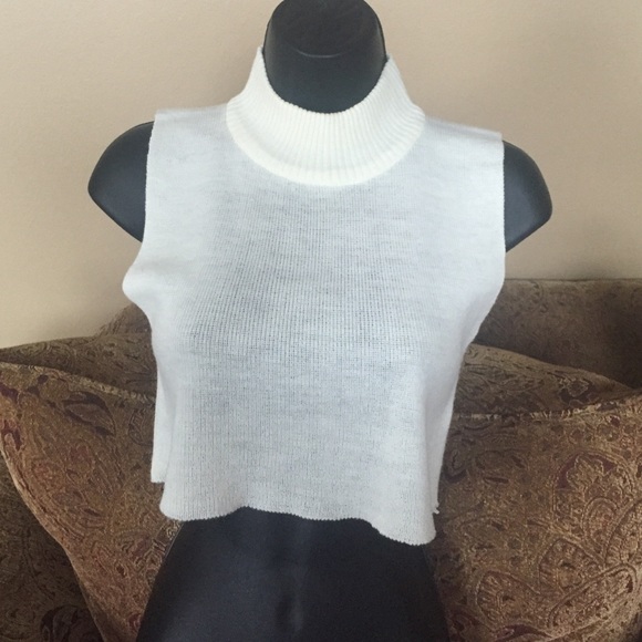 Specialty House Thin Turtle Neck